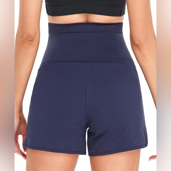 Pants - Navy High-Waisted Stretch Shorts – Size L/XL